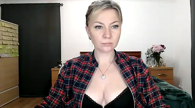 ParadiseAlina online show from 02/10/25, 06:24