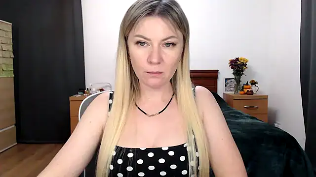 ParadiseAlina online show from 10/23/25, 07:01