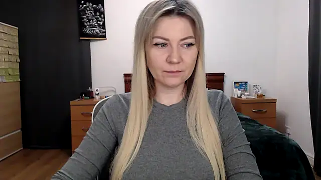 ParadiseAlina online show from 01/18/26, 04:33