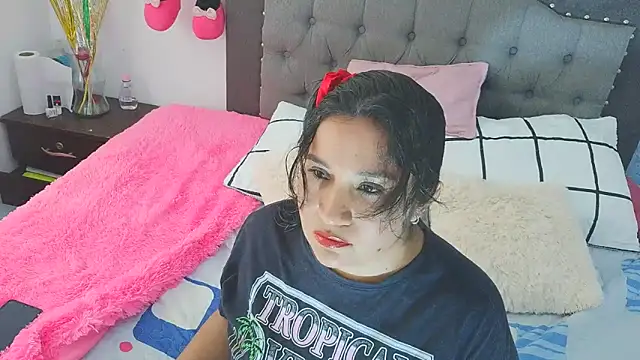 Nicolletorres2 online show from 02/03/26, 08:14