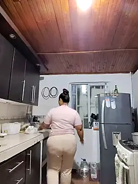 Freyacooper online show from 10/18/25, 02:47