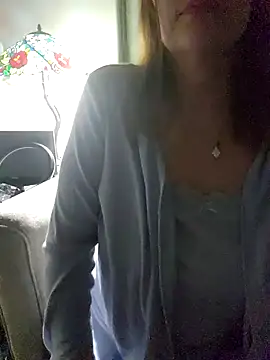 eliseelise0000 online show from 12/15/25, 02:16