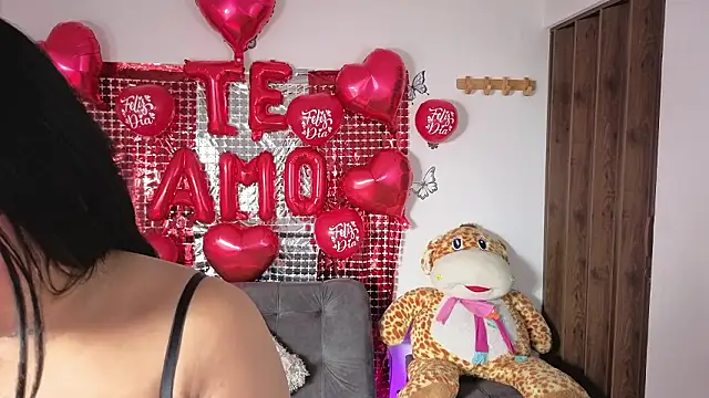 Snapshot of Candy_Chloe02 chatting on 02/14/26, 11:18 Candy Chloe02 online show from 02/14/26, 11:18