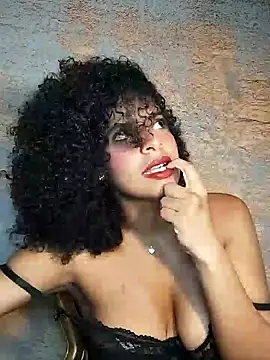 Snapshot of SheyLopez chatting on 06/22/26, 03:25 SheyLopez online show from 06/22/26, 03:25