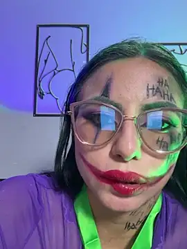 Clawd hot online show from 10/12/25, 09:36