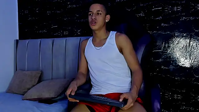 Snapshot of Jhos_Smith chatting on 09/26/25, 03:54 Jhos Smith online show from 09/26/25, 03:54