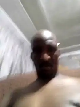 longdickson12345 online show from 10/24/25, 09:11