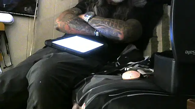 crassanova online show from 04/22/26, 12:35