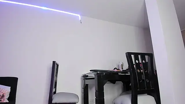 Cloekatz  online show from 12/23/25, 01:03