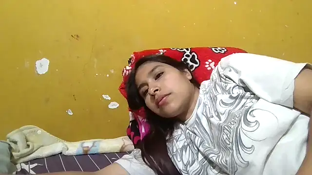 Snapshot of zairabreze chatting on 10/20/25, 03:01 zairabreze online show from 10/20/25, 03:01