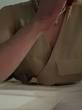 anhkiet huang online show from 09/20/25, 10:44