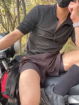 anhkiet huang online show from 04/08/26, 09:53