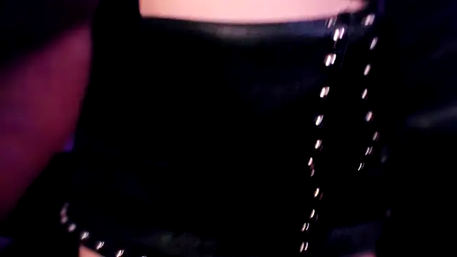 Snapshot of MistressJolie chatting on 12/22/24, 12:16 MistressJolie online show from 12/22/24, 12:16