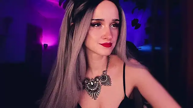 Snapshot of MistressJolie chatting on 11/29/25, 05:21 MistressJolie online show from 11/29/25, 05:21