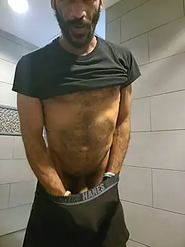 Snapshot of GuyInNY chatting on 11/19/25, 02:44 GuyInNY online show from 11/19/25, 02:44