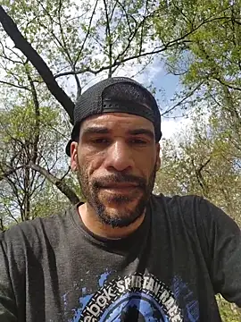 Snapshot of GuyInNY chatting on 04/15/26, 07:32 GuyInNY online show from 04/15/26, 07:32