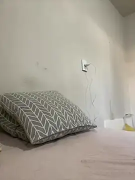 Katianesantos online show from 10/15/25, 06:08