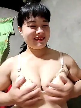 kute-00 online show from 09/15/25, 01:55