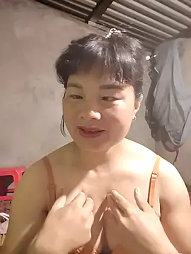 kute-00 online show from 09/28/25, 11:43