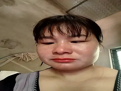 kute-00 online show from 12/19/25, 04:19