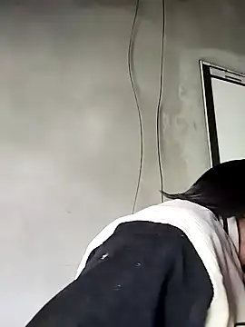 kute-00 online show from 01/11/26, 03:55