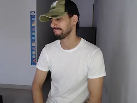 Snapshot of mochakkdj chatting on 11/24/25, 04:40 mochakkdj online show from 11/24/25, 04:40