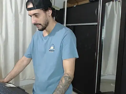 mochakkdj online show from 12/22/25, 11:02