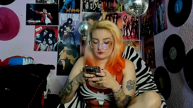 Avril Maria online show from 02/25/26, 06:06