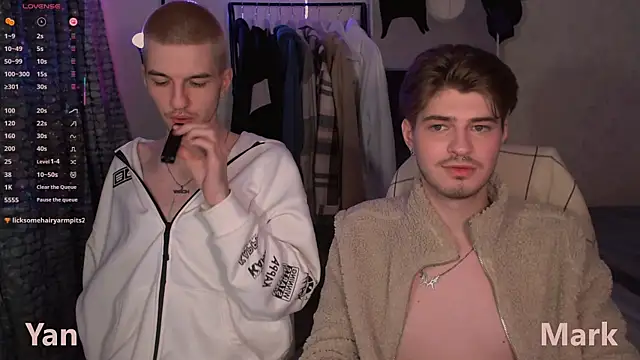 Snapshot of itsyanbb chatting on 11/12/25, 03:23 itsyanbb online show from 11/12/25, 03:23