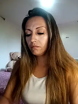 Snapshot of -AngelNova- chatting on 09/13/25, 10:31 -AngelNova- online show from 09/13/25, 10:31