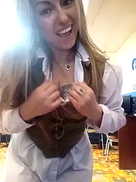 Snapshot of -AngelNova- chatting on 09/26/25, 02:10 -AngelNova- online show from 09/26/25, 02:10