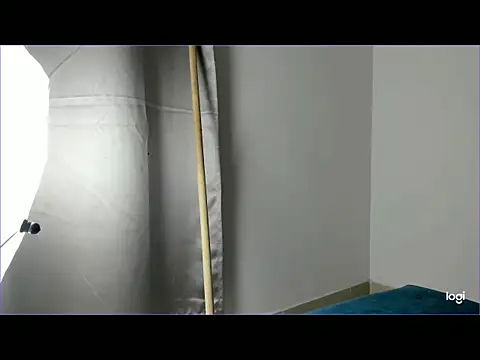 Snapshot of Miafisher_ chatting on 10/28/25, 12:36 Miafisher online show from 10/28/25, 12:36