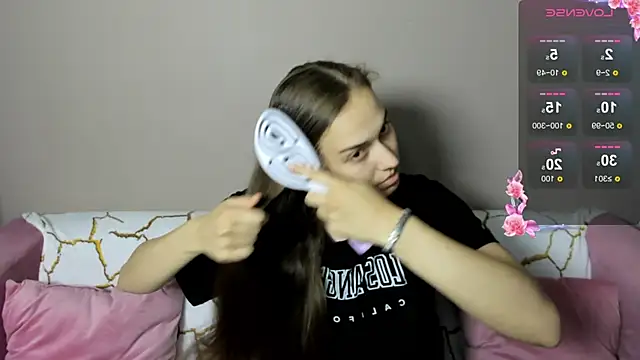 Snapshot of Alisa__Kelly chatting on 09/12/25, 12:55 Alisa Kelly online show from 09/12/25, 12:55