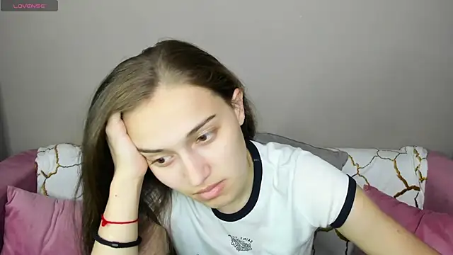 Alisa  Kelly online show from 10/06/25, 12:52