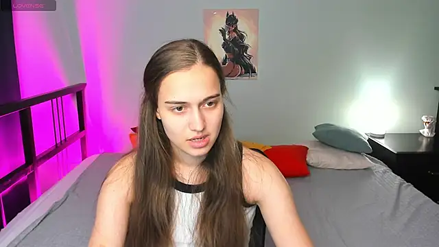 Alisa  Kelly online show from 10/21/25, 01:28