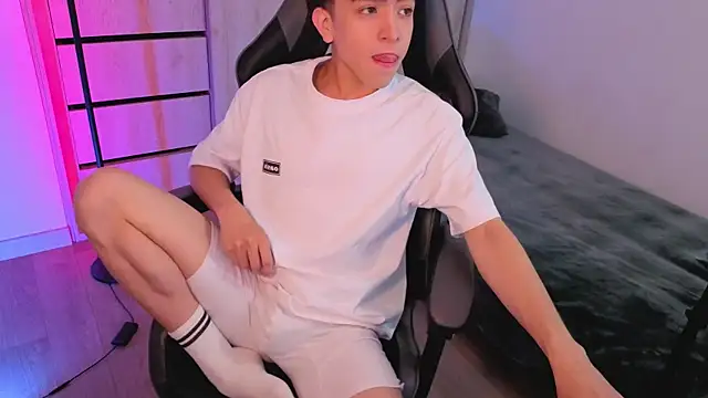 onlinenico online show from 09/23/25, 07:06