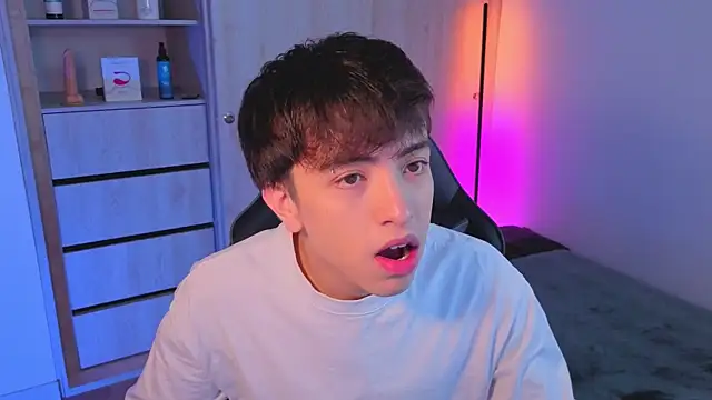 onlinenico online show from 10/11/25, 08:07