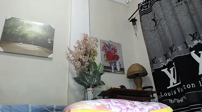 Snapshot of bigasianshane chatting on 01/12/25, 07:53 bigasianshane online show from 01/12/25, 07:53