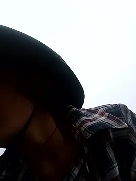 ngan-cute online show from 09/12/25, 02:00