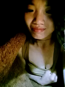 ngan-cute online show from 10/05/25, 07:12