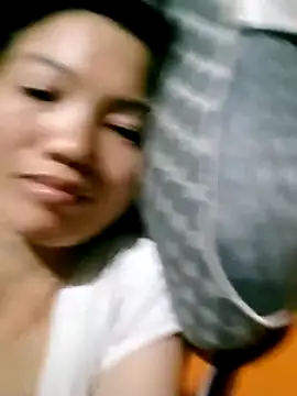 ngan-cute online show from 10/24/25, 01:51