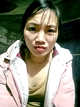 ngan-cute online show from 11/15/25, 12:30