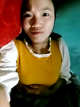 ngan-cute online show from 12/13/25, 10:04