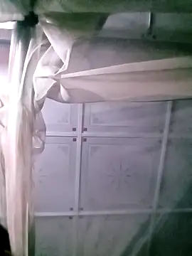 ngan-cute online show from 12/23/25, 01:14