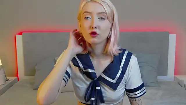 MarianeSun online show from 06/16/26, 03:53