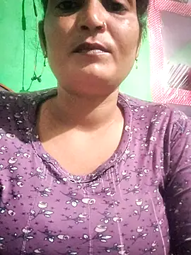 Kavya hot online show from 11/18/25, 01:15