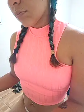 euahotmarii20 online show from 09/15/25, 05:40