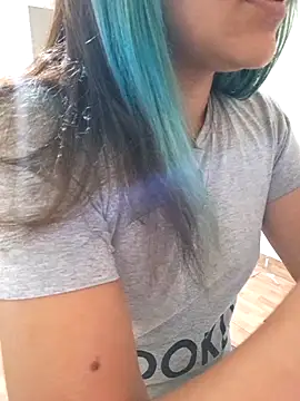 euahotmarii20 online show from 09/23/25, 09:01