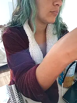 euahotmarii20 online show from 10/25/25, 05:26