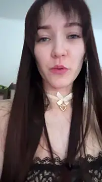 Veliora online show from 02/05/26, 10:42